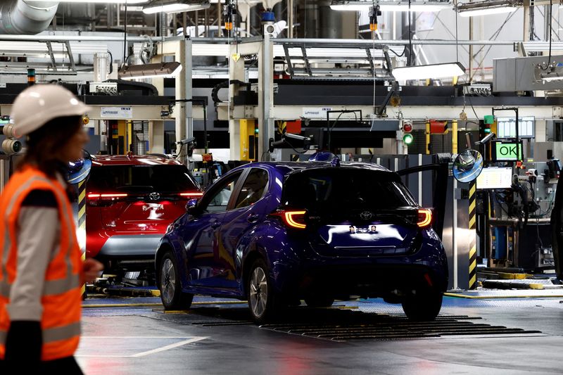 Toyota global output, sales hit record highs in January-June
