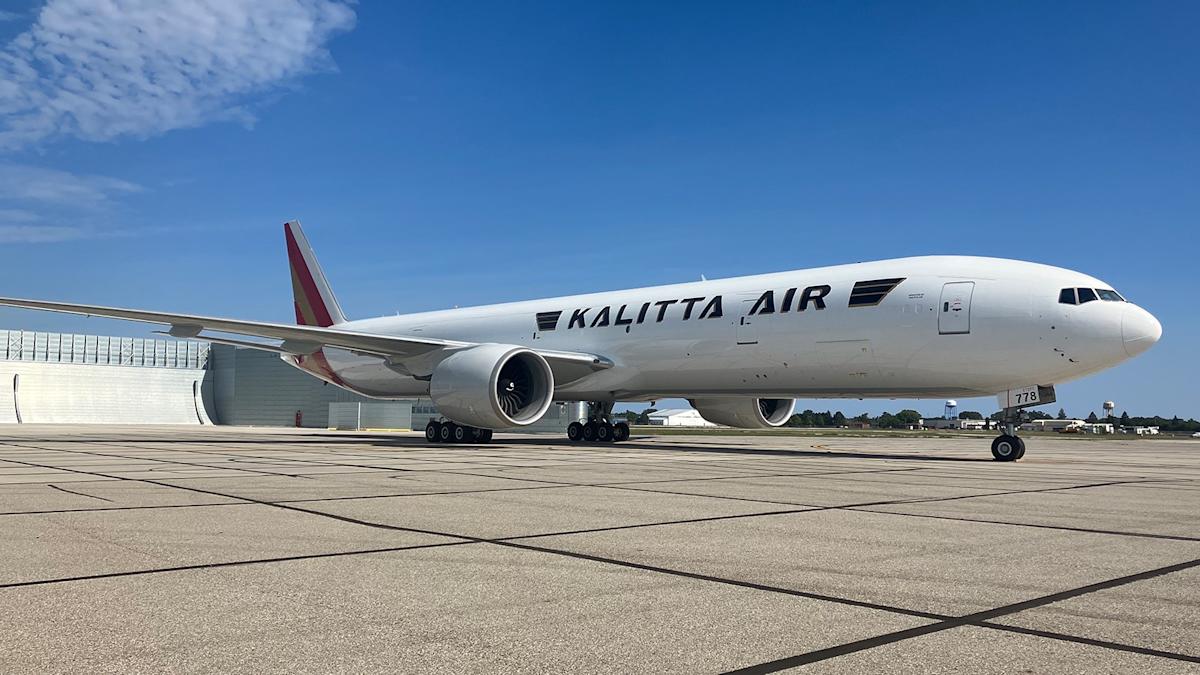 Kalitta Air prepares to fly first-ever converted 777 cargo jet
