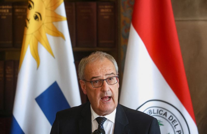 Swiss economy minister signs Mercosur agreement in Brazil