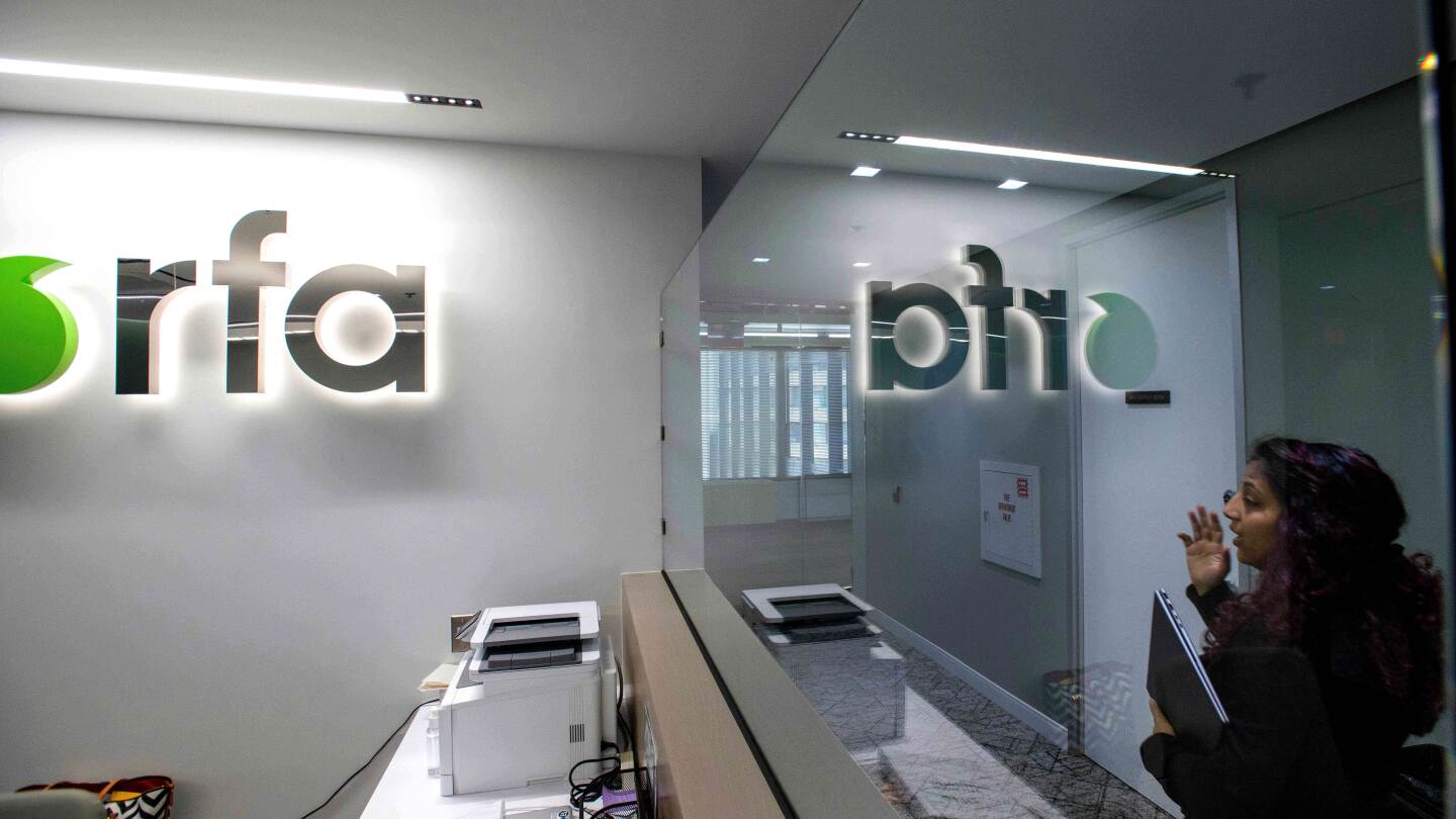 <br />
<b>Warning</b>:  Undefined variable $myimgalt in <b>/www/wwwroot/amtomessage.com/wp-content/themes/ennews001/single.php</b> on line <b>213</b><br />
