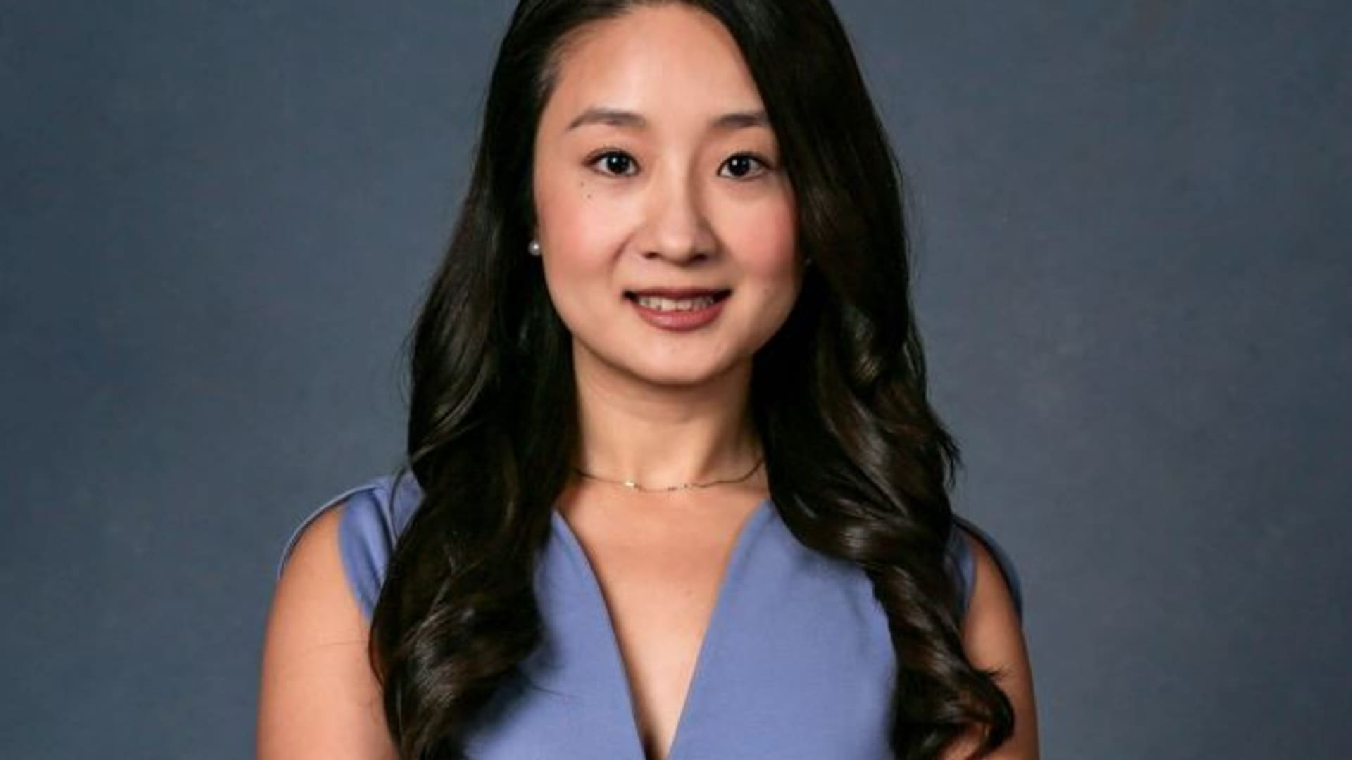 Yun Li Profile – CNBC