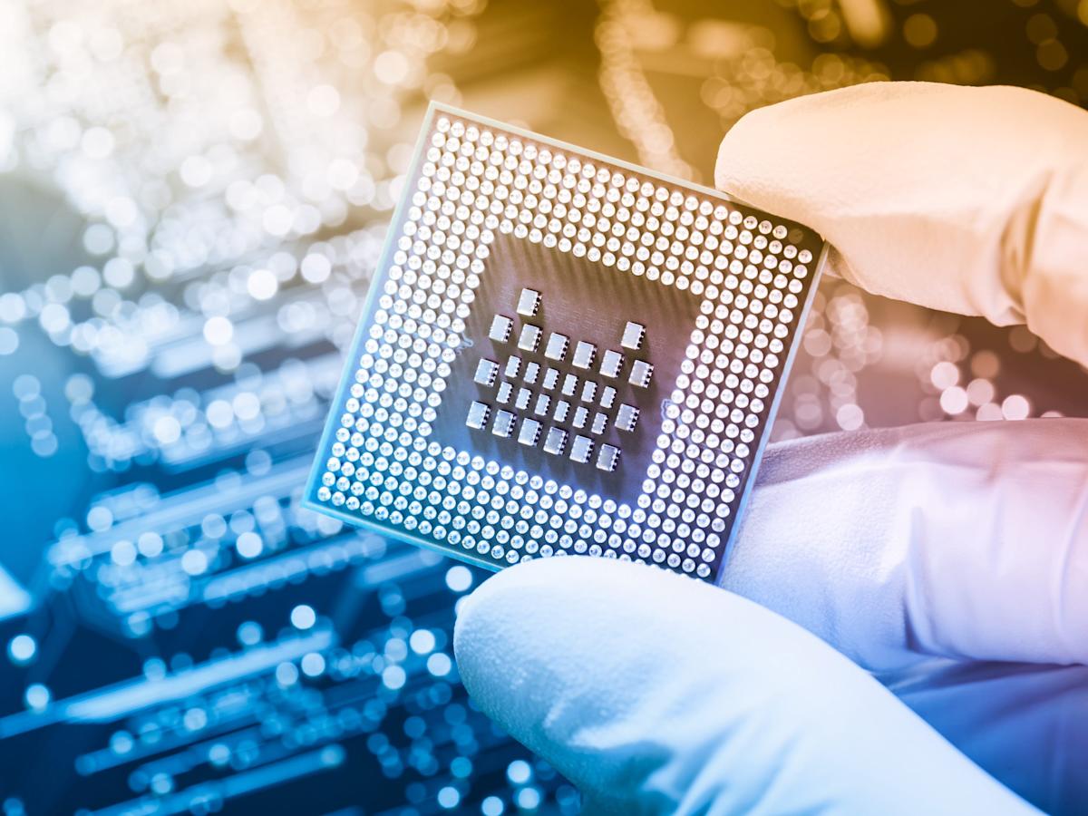 The list of major companies laying off staff this year includes Verizon, IBM, Amazon, Starbucks, American Airlines, and more