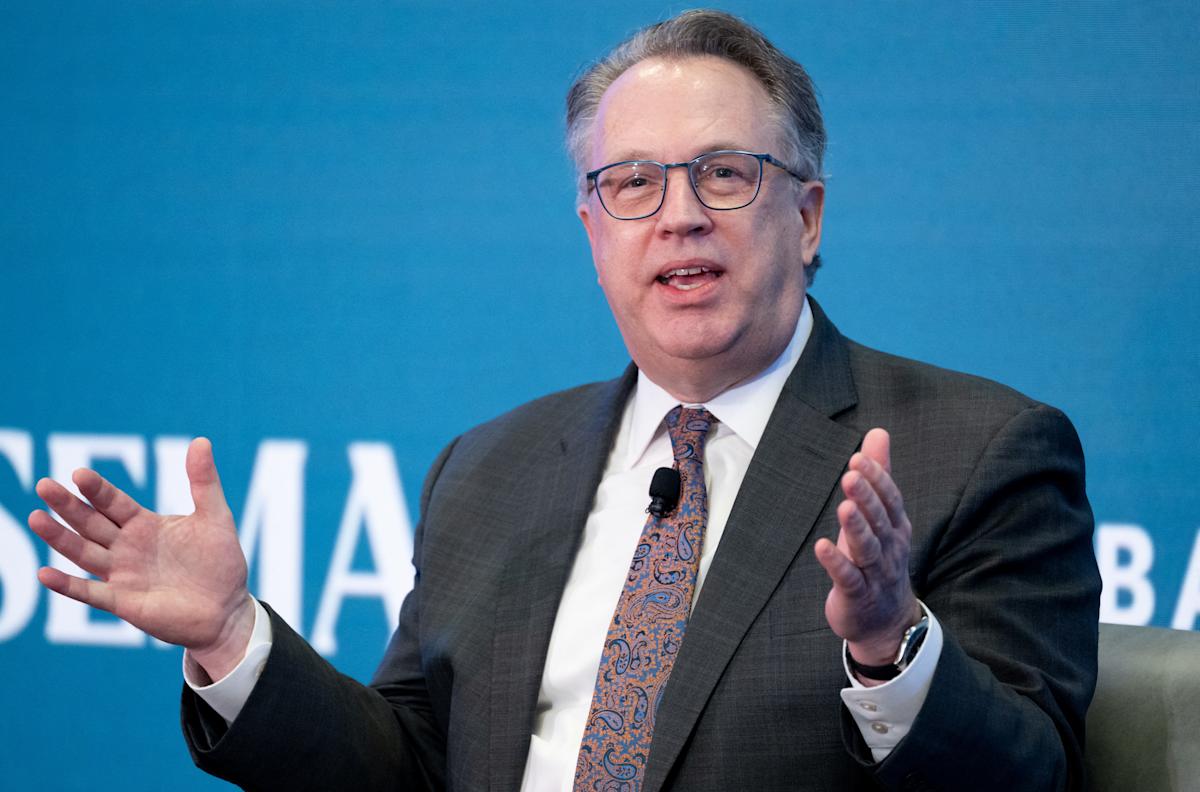 Fed’s Williams sees rates as modestly restrictive, expects economy to pick up steam in 2026