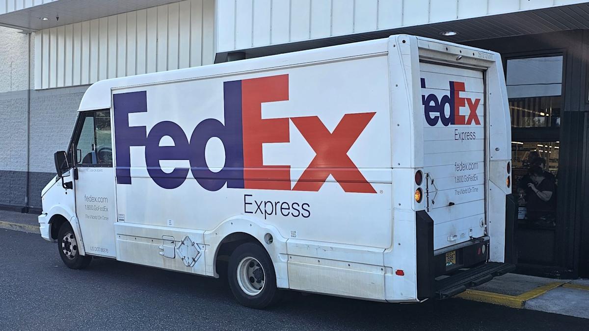 <br />
<b>Warning</b>:  Undefined variable $myimgalt in <b>/www/wwwroot/amtomessage.com/wp-content/themes/ennews001/single.php</b> on line <b>213</b><br />
