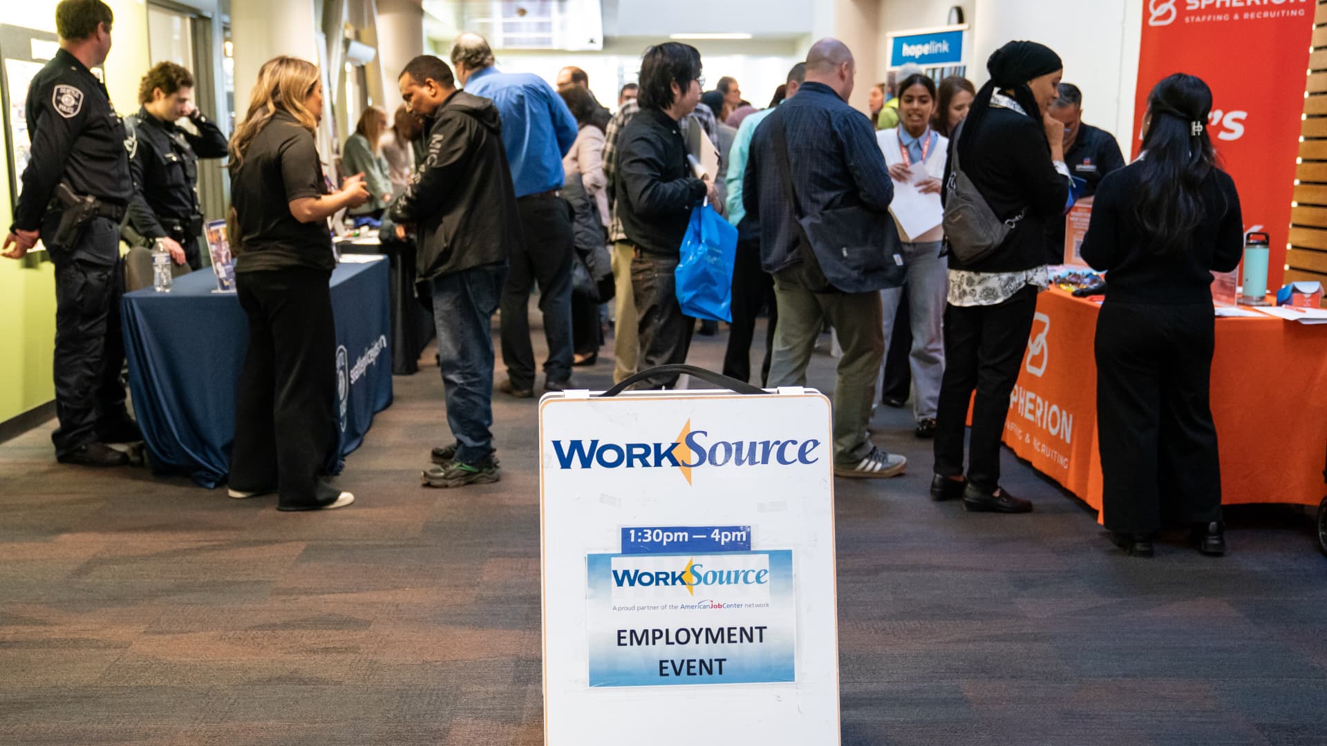 <br />
<b>Warning</b>:  Undefined variable $myimgalt in <b>/www/wwwroot/amtomessage.com/wp-content/themes/ennews001/single.php</b> on line <b>213</b><br />
